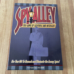 Spy Alley Mensa Award Winning Family Strategy Game Complete in Exc Condition